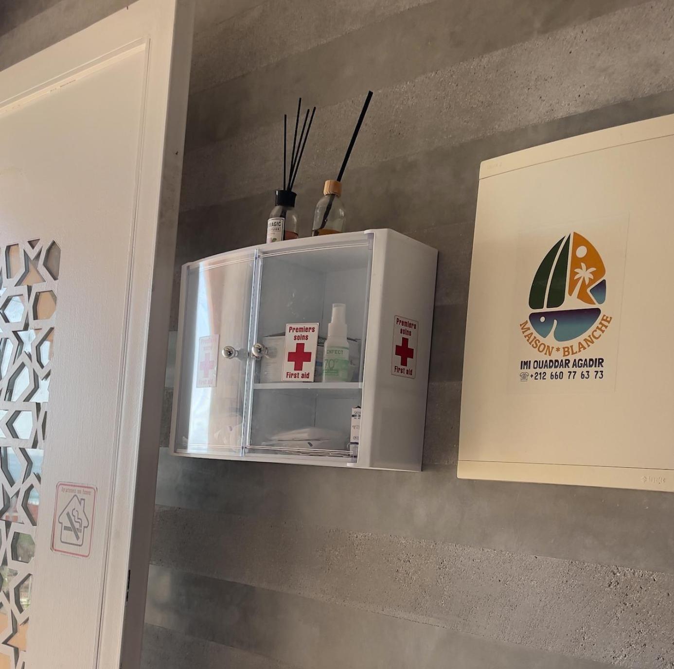 Appartement A7 Maison Blanche Imi Ouaddar